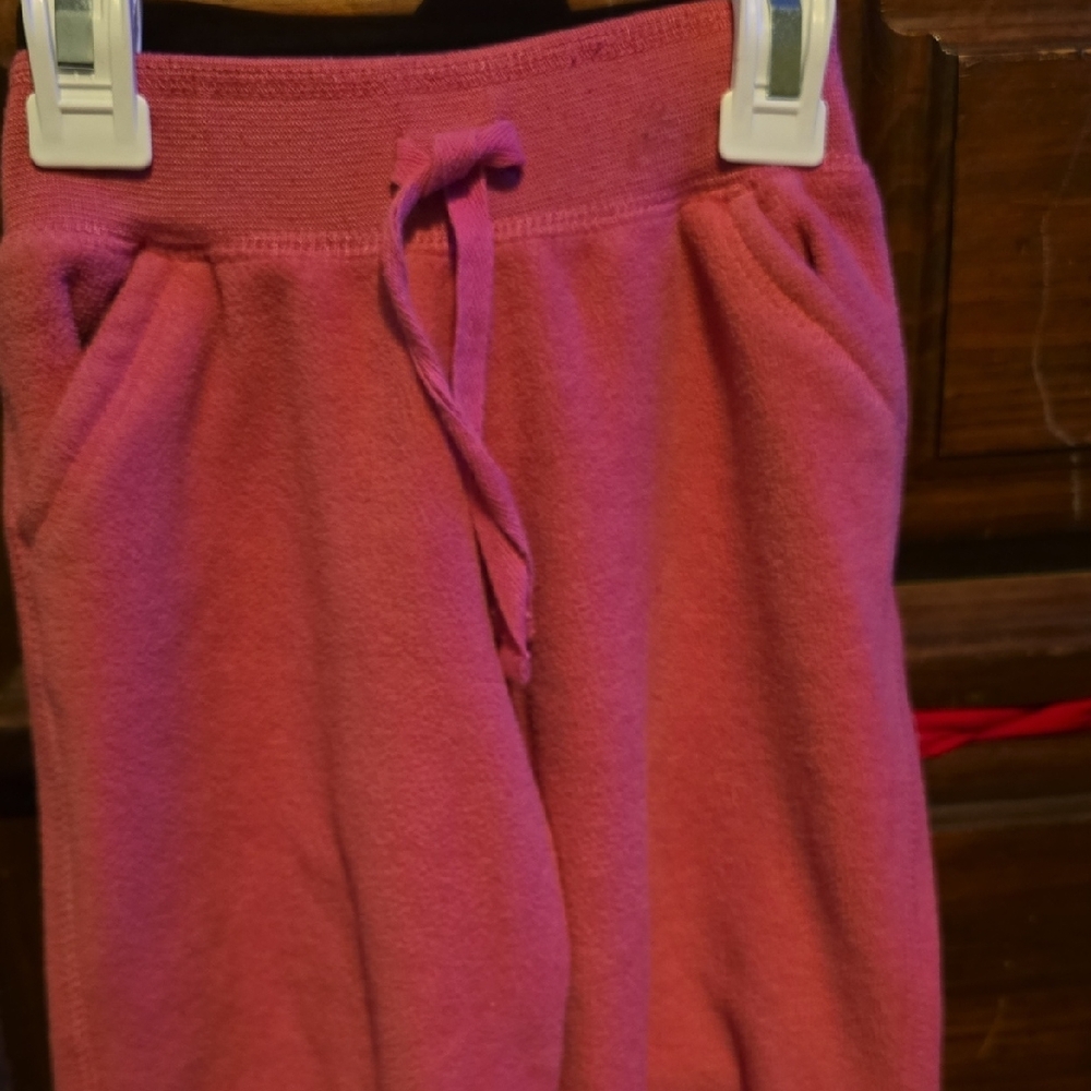 !!.           Girls 3T Pink Joggers - Picture 2 of 3